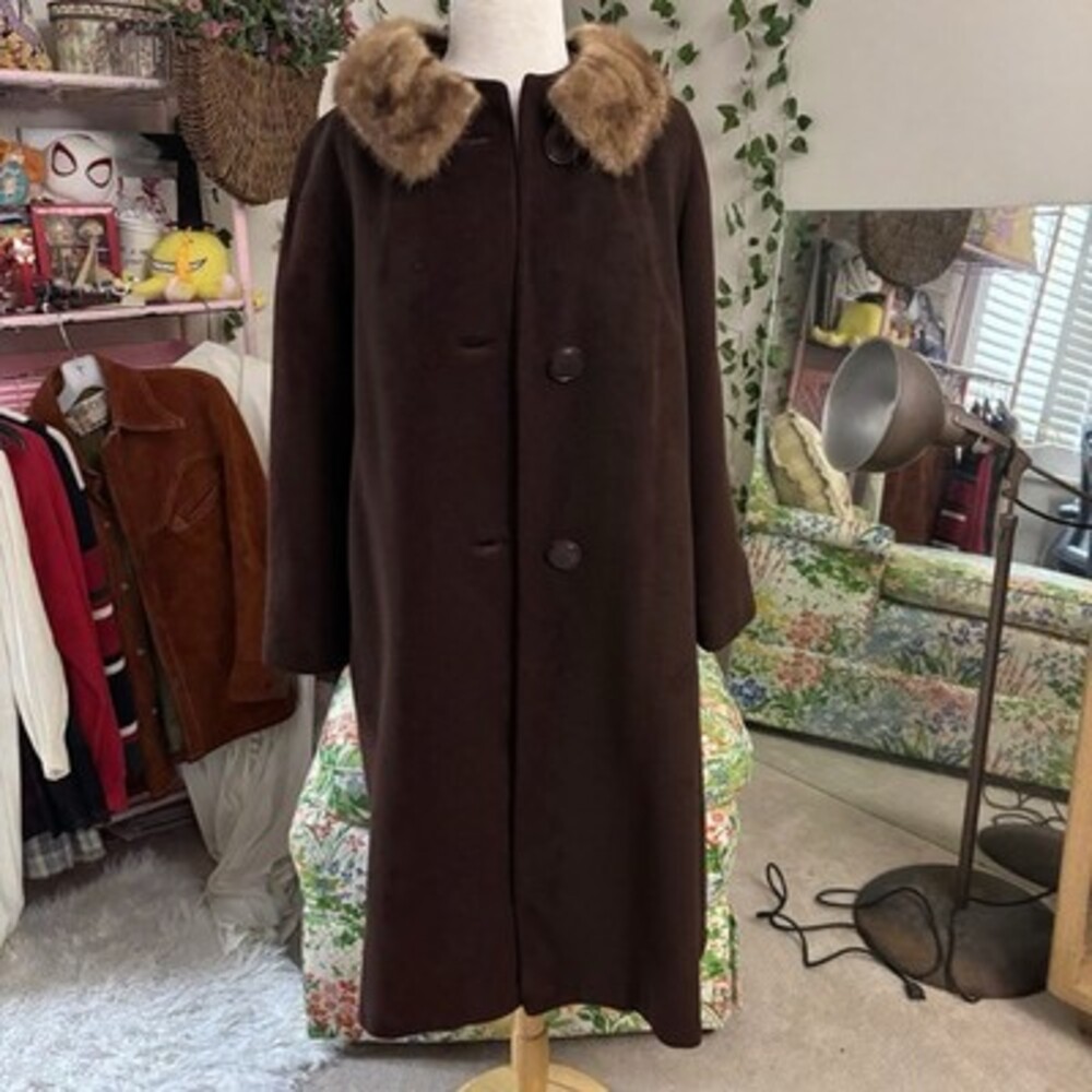 Vintage 1950s Brown Cashmere Coat with Real Fur Collar – Maggie’s Lincoln